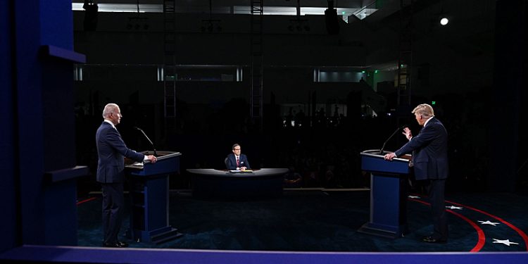 Primeiro debate mostra que é preciso ter ‘botão de mudo’ nos microfones dos candidatos