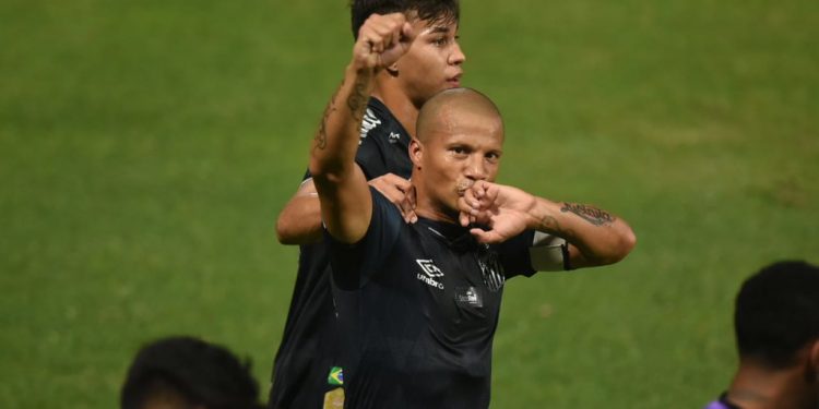 De virada: Santos vence o Olimpia fora de casa e está classificado para oitavas da Libertadores
