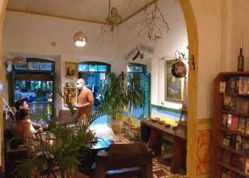 Centro histórico de Aracati: Café Maria Elisa e Livraria da Barca se unem como empreendimento cultural