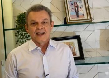 Sarto anuncia em live que recebeu alta hospitalar