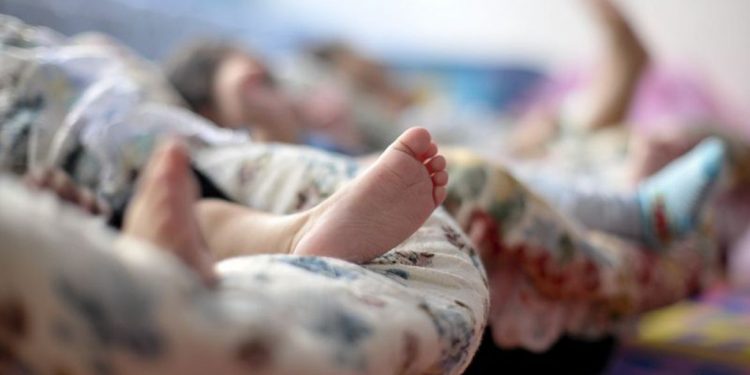 Brasil tem 30 mil crianças acolhidas e 5 mil aptas para adoção