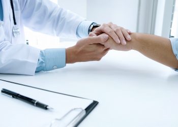 Artrite reumatoide: apenas 47% dos pacientes procuram ajuda médica