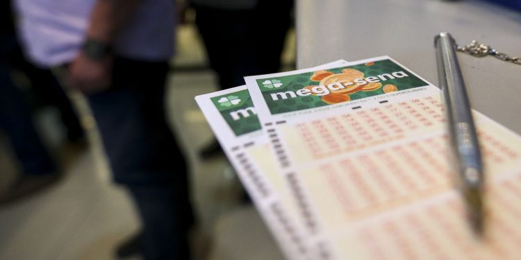 Mega-Sena acumula e próximo concurso deve sortear R$ 100 milhões