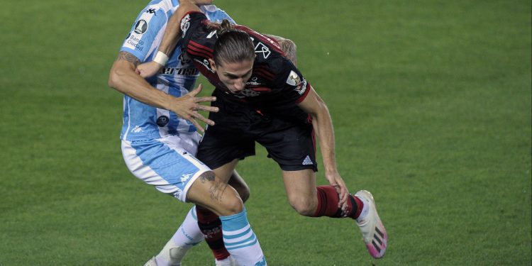 Flamengo empata com Racing e decide em casa vaga para as quartas da Libertadores