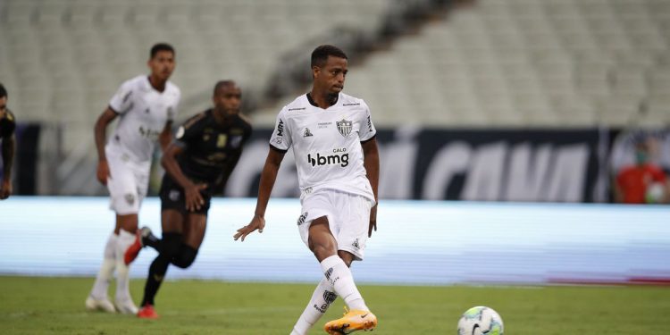 Ceará empata com Atlético-MG e o Galo reassume a liderança do Brasileirão