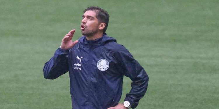 Com surto de Covid, Palmeiras vai atrás da vaga contra o Ceará