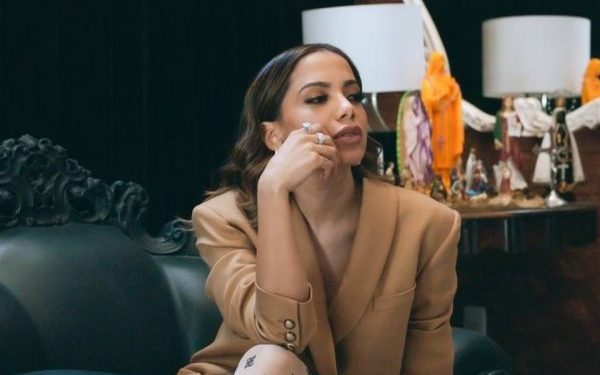 Anitta mostra seu lado vulnerável em trailer do novo documentário para a Netflix
