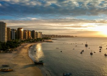 Litoral norte de SP e Nordeste são os destinos mais buscados para as férias