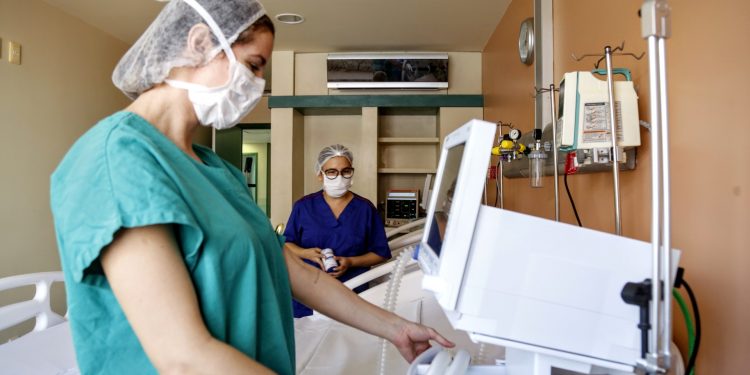 Governo do Ceará vai comprar Leonardo Da Vinci e transformar a unidade em hospital público permanente