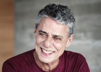 Lista final de indicados ao Jabuti tem Chico Buarque, Krenak e Itamar Vieira Jr.
