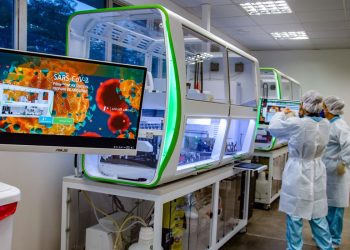 Casos acumulados de covid-19 no país chegam a 5,65 milhões