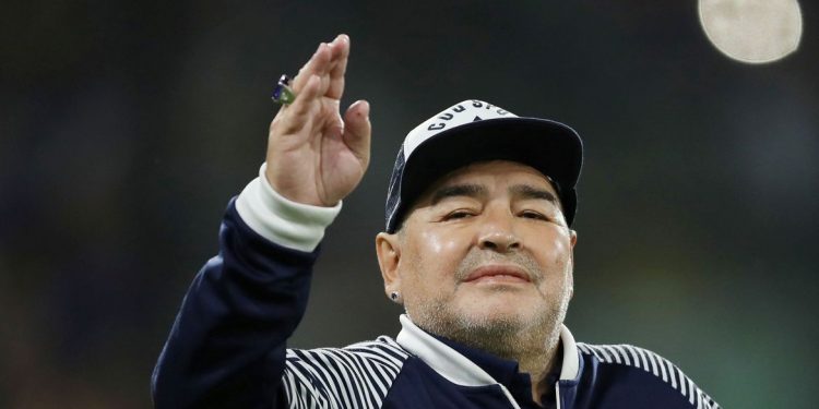 Corpo de Maradona é velado no palácio presidencial da Argentina