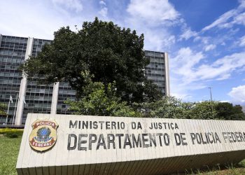 PF investiga grupo que fraudava auxílio emergencial