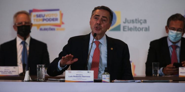 Barroso diz que abstenção de eleitores foi maior que o desejável