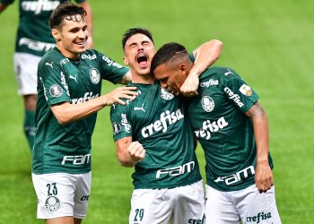 Palmeiras goleia Delfín e confirma vaga nas quartas da Libertadores