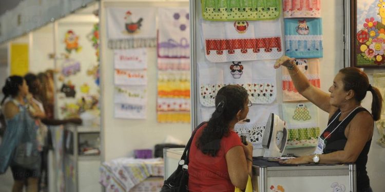 Mulheres que planejam empreender ainda se deparam com obstáculos