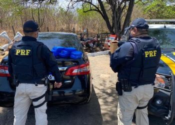 Cocaína apreendida no porta malas de veículo pela PRF em Aracati