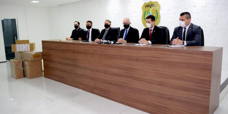 Polícia Civil apreende 143,5 mil maços de cigarros de origem estrangeira em Itarema