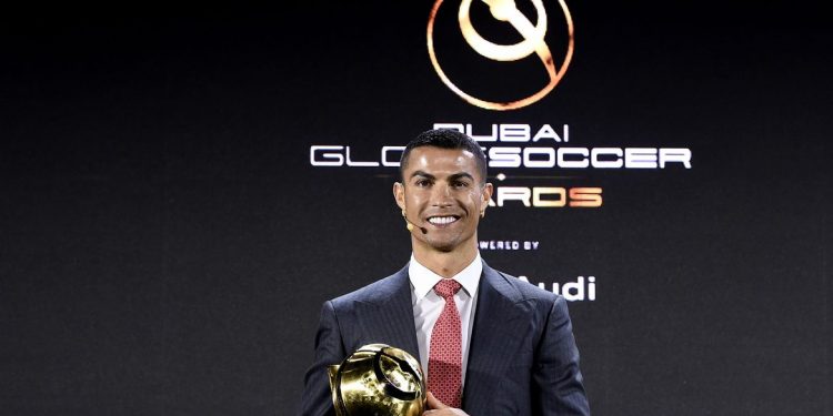 Cristiano Ronaldo é escolhido melhor jogador do século