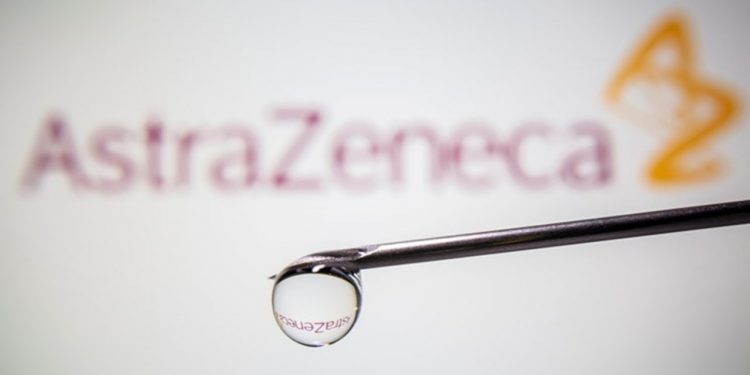 Em reunião, AstraZeneca sinaliza à Anvisa que pedirá uso emergencial de vacina