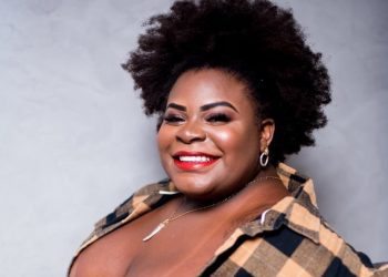 Jojo confirma favoritismo, vence A Fazenda 12 e leva R$ 1,5 milhão para casa