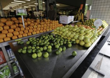 Inflação para os mais pobres quase dobra em um ano, diz Ipea