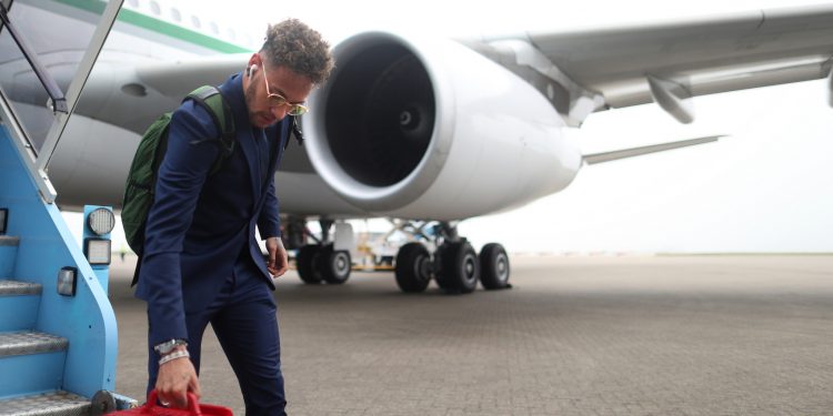 Ministério Público notifica Neymar e pede esclarecimentos sobre festa de Réveillon