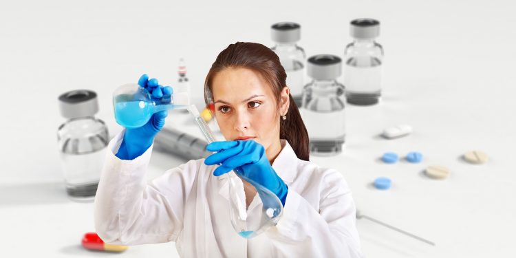 Vacinas têm ingredientes que vão de açúcar a estabilizante