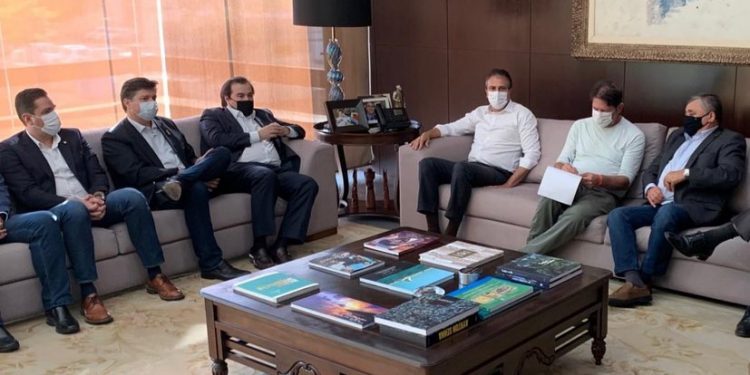 Baleia Rossi participa de reunião com Camilo e deputados cearenses em busca de apoio para eleição na Câmara