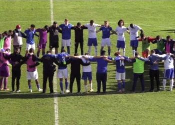 Jogador brasileiro sofre parada cardiorrespiratória durante partida em Portugal