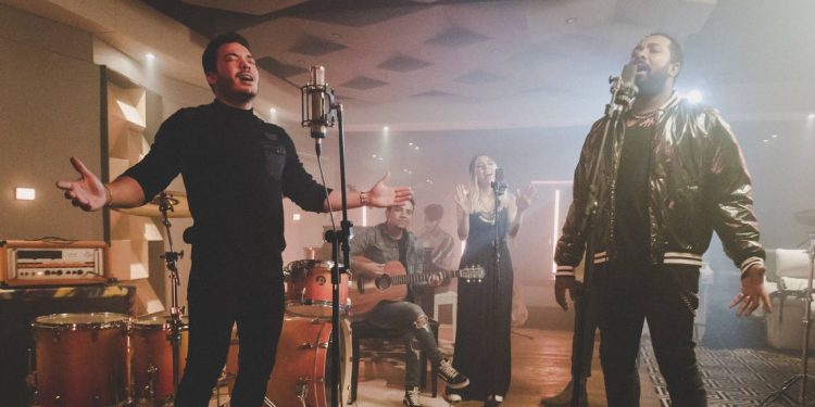 Wesley Safadão lança música gospel em parecia com Clovis e Casa Worship