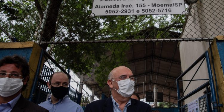 Enem registra 55,3% de abstenção no segundo dia de provas e bate recorde de faltas