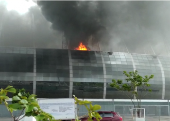 Curto-circuito causa incêndio na Arena Castelão em Fortaleza