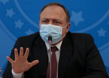 Vacinas chegarão aos estados em três ou quatro dias após aval da Anvisa, diz Pazuello