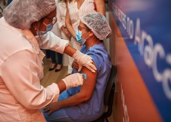 Aracati: novos lotes de vacinas contra covid-19 chegam na tarde desta segunda (25) ao município