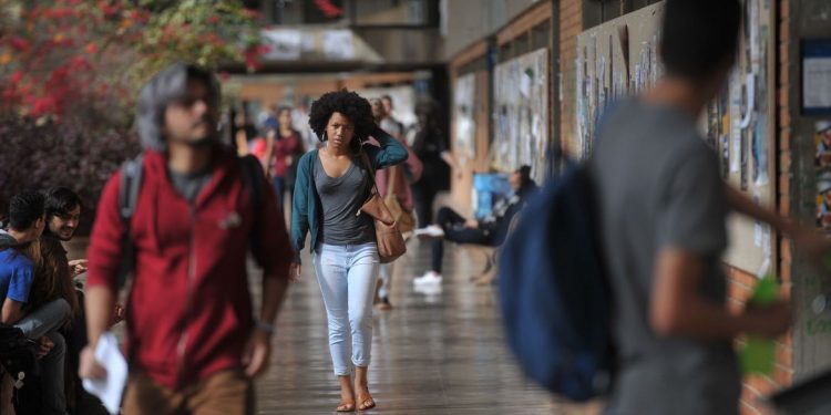 MEC anuncia regras para o Fies do segundo semestre de 2021