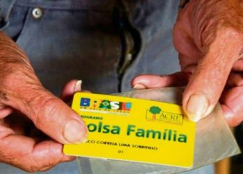 Governo prorroga suspensão de revisões do Bolsa Família