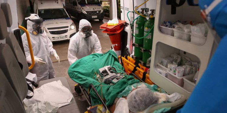 Em colapso, Rondônia anuncia transferência de doentes com Covid-19 e pede médicos