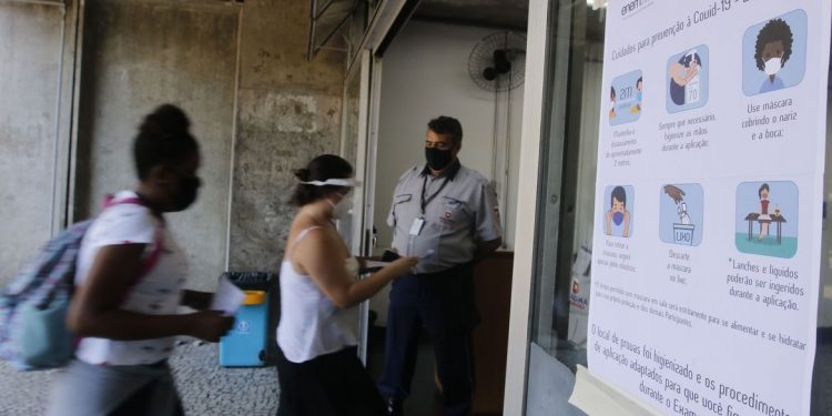 Estudantes fazem hoje as provas de exatas do Enem