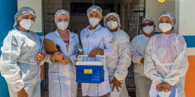 Aracati: Profissionais da Saúde continuam com o Mutirão de Vacinação contra o Covid-19