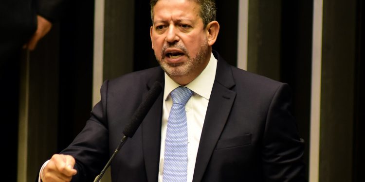 Arthur Lira é eleito presidente da Câmara dos Deputados