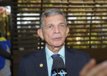 Bolsonaro intervém na Petrobras e indica general para presidir a estatal