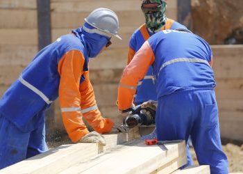 Ceará fecha 2020 com saldo de 18,5 mil vagas de empregos e ocupa a 2ª colocação no NE e a 8ª no país, respectivamente