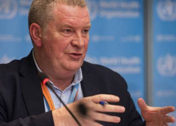 Brasil vive ‘tragédia’ e presença de variantes não é desculpa, afirma OMS