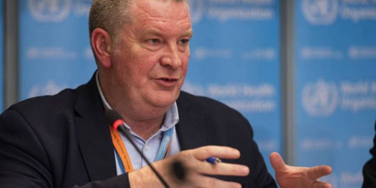 Brasil vive ‘tragédia’ e presença de variantes não é desculpa, afirma OMS