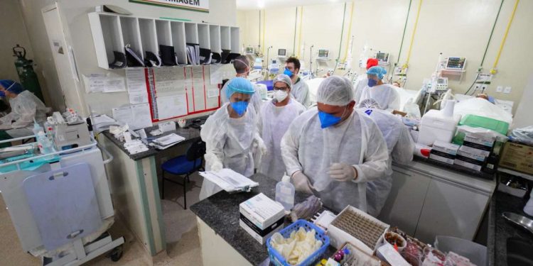 Em meio ao agravamento da pandemia, secretários estaduais da Fazenda pedem à União mais recursos para a saúde