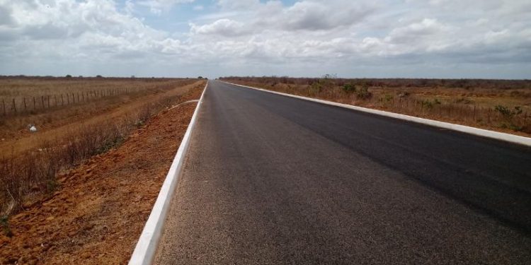 Obras de pavimentação em Jaguaruana avançam e atingem 90% de execução