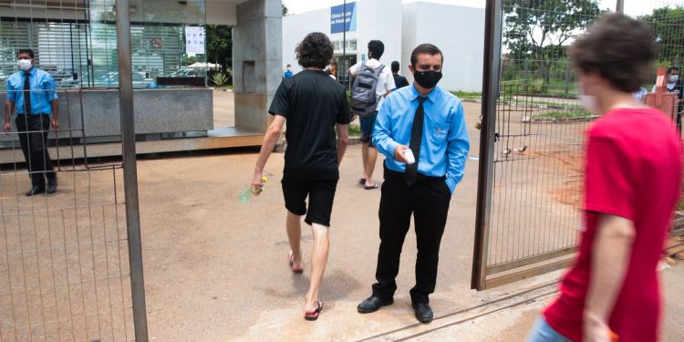 Enem digital testa hoje conhecimentos em matemática e ciências