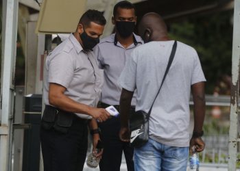 Enem tem abstenção recorde de 71,3%, no segundo dia de prova digital