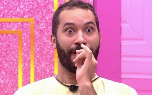 Como vingança, italianos organizam mutirão para eliminar Gilberto do BBB 21